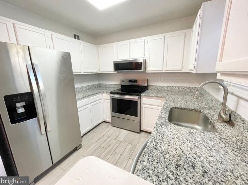 8916 Waites Way, Lorton VA  22079-1735 exterior