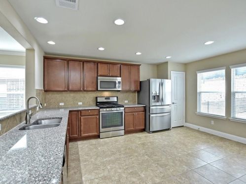 832 Salado Creek Ln, Georgetown TX  78633-6008 exterior