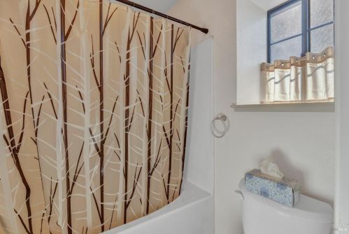 301 Rosemarie Pl, West Pittsburg CA  94565-6705 exterior