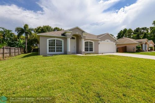 4491 Albion Ave, Fort Pierce, FL 34983-8359