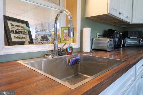 465 Readus Rd, Edinburg VA  22824-2917 exterior