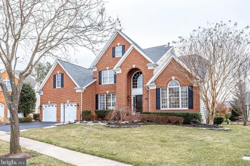 15073 Almansor Pl, Haymarket, VA 20169-3118