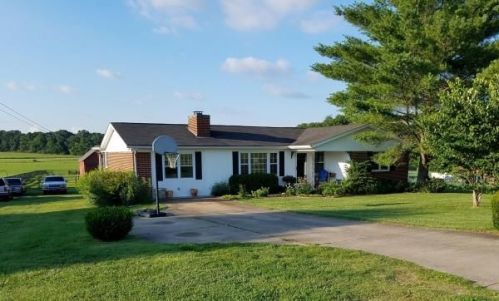 2739 Greens Mill Rd, Columbia, TN 38401-6180