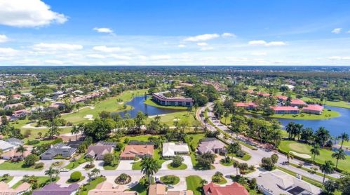 104 Palmetto Dunes Cir, Naples, FL 34113-7560