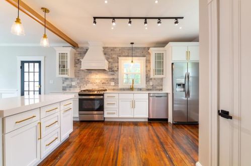 46 Forbes St, Providence RI  02908-2018 exterior