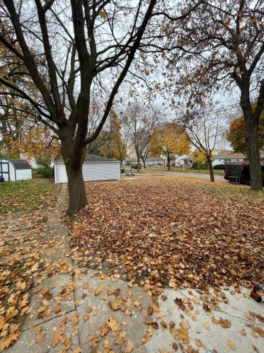 4937 Crawford Ave, Milwaukee WI  53220-2005 exterior