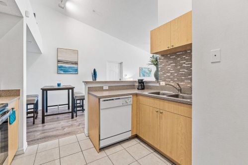721 Villa Cir, Boynton Beach FL  33435-8914 exterior