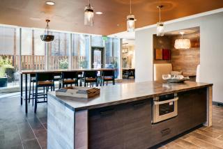 3737 Chestnut St, Philadelphia PA  19104-7701 exterior