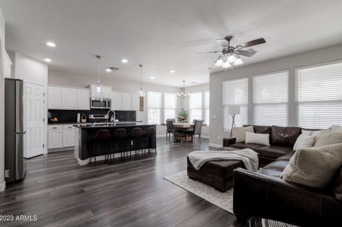 4227 Lexington Ave, Gilbert, AZ 85234-0729