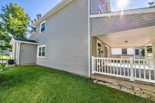 725 Eastern Ave, Bellefontaine OH  43311-2615 exterior