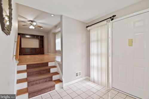 1033 Estates Blvd, Trenton, NJ 08690-2431