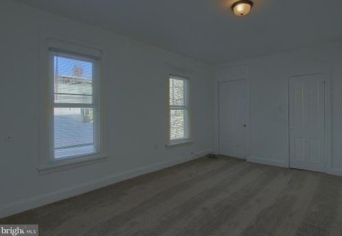 1948 Derry St, Harrisburg PA 17111-2652 exterior