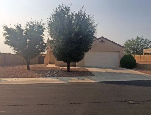 8231 Lapis Moon Ln, Tucson, AZ 85743-5246