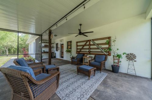 15274 Carlton Lake Rd, Wimauma FL  33598-6108 exterior