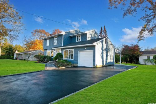 4 Carto Cir, Deer Park, NY 11729-5502