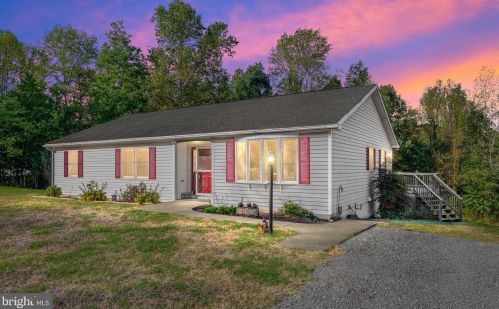 1114 Johnstown Rd, Edinburg VA  22824-2639 exterior