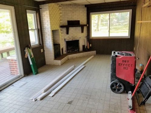 523 Perimeter Dr, Covington KY  41018-2272 exterior