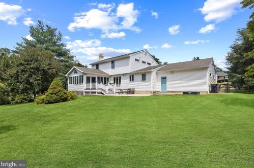 144 Oldbury Dr, Wilmington DE  19808-1420 exterior