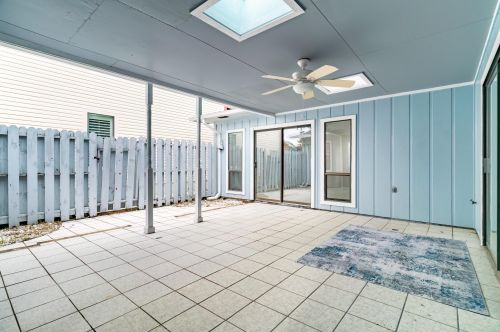 935 Holbrook Cir, Fort Walton Beach FL  32547-6733 exterior