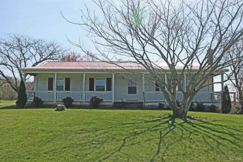 8942 Moneta Rd, Bedford VA  24523-4099 exterior