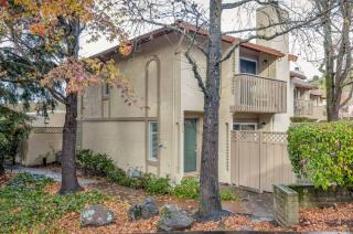 1438 Camino Peral, Moraga, CA 94556-2019