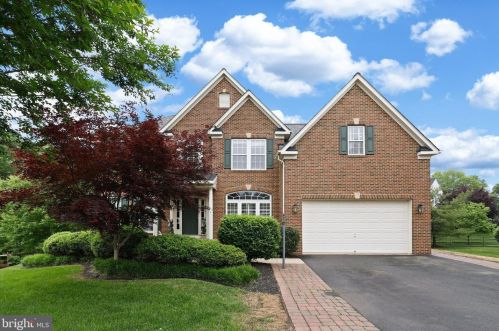 10524 Wharfdale Pl, Gainesville, VA 20155-4867