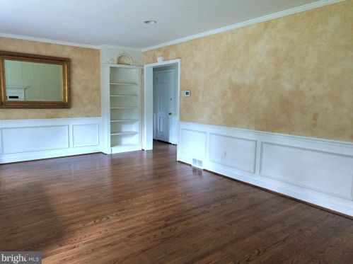1325 Pinewood Rd, Ithan, PA 19085-2136