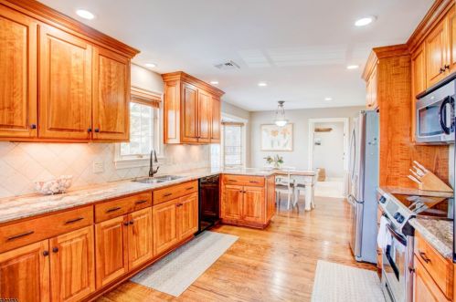 426 Buckhorn Dr, Belvidere NJ  07823-2707 exterior