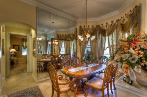 5076 Post Oak Ln, Naples FL  34105-4526 exterior