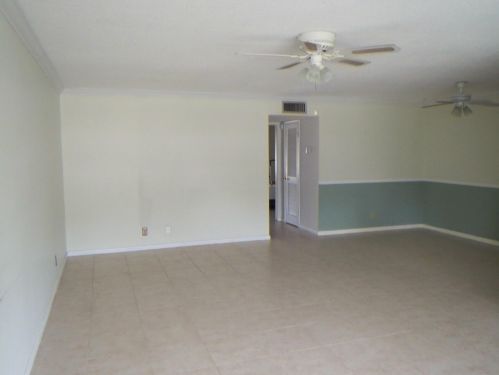 525 High Point Dr, Delray Beach, FL 33445-3328
