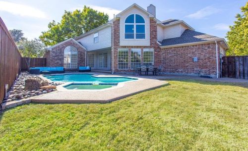 3829 Stockport Dr, Plano TX  75025-3817 exterior