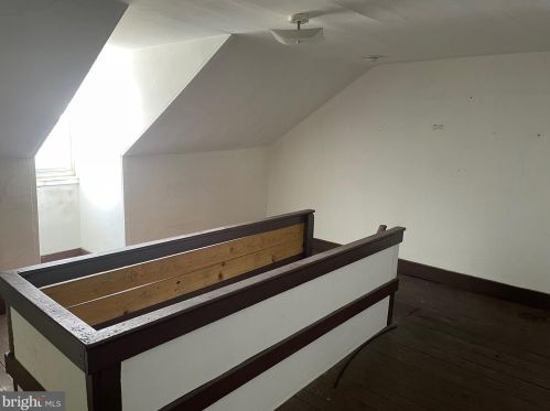 305 Morris St, Gloucester NJ  08030-1448 exterior