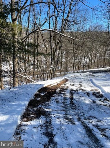 170 Zion Church Rd, Red Lion PA  17356-8400 exterior