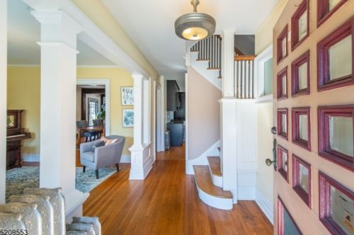 137 Gordonhurst Ave, Montclair, NJ 07043-1742