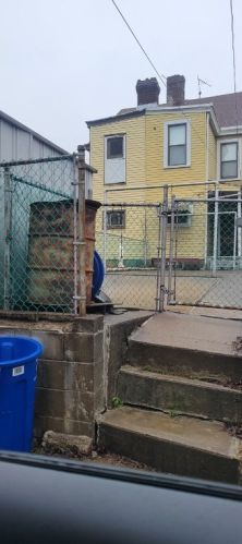 5142 Gloster St, Pittsburgh, PA 15207-1826