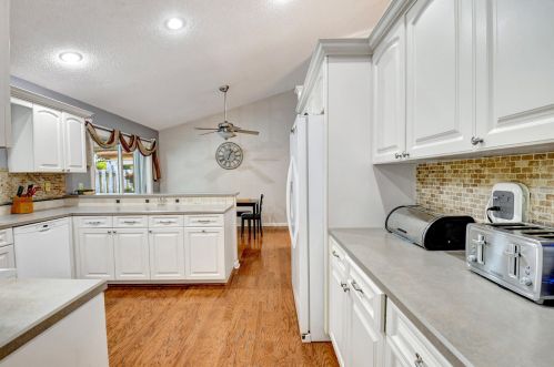 9911 Majestic Way, Boynton Beach FL  33437-3303 exterior