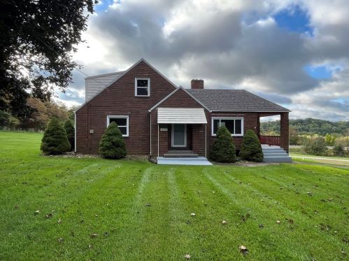 8177 Steubenville Pike, Imperial, PA 15126-9120