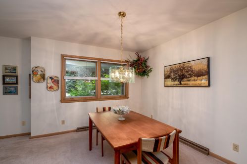 7850 5 Ave, Kenosha WI 53143-6101 exterior