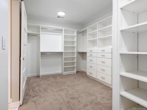 1140 Cook St, Denver CO 80205-5010 exterior