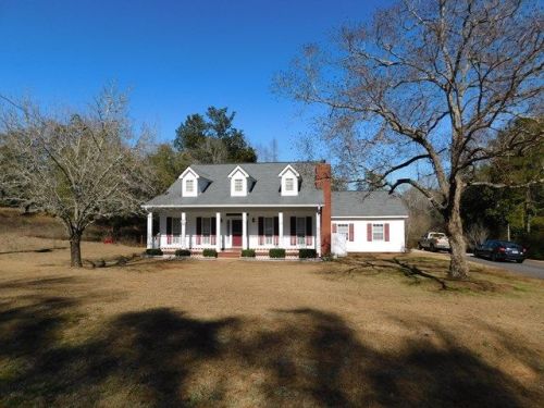 913 Early Walden Rd, Headland, AL 36345-9463