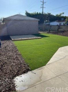 1713 San Vincente St, Compton CA  90221-2350 exterior