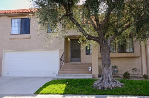 19966 Avenue Of The Oaks, Santa Clarita CA  91321-1387 exterior