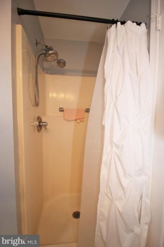 215 Ryans Run, Boothwyn PA  19060-2451 exterior