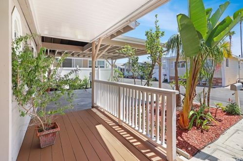 201 Tremont Dr, Newport Beach, CA 92660-6156