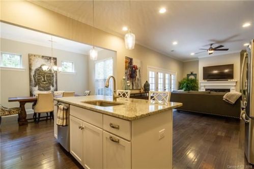 3344 Northampton Dr, Charlotte, NC 28210