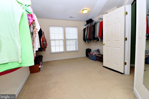 164 Pebble Beach Dr, Charles Town WV  25414-4074 exterior