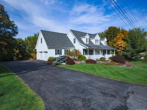 194 High Meadows Rd, Walden, NY 12586-2609