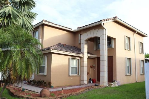 13096 49th Ct, Hollywood, FL 33027-5535