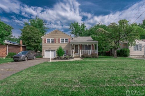 215 Sprague Ave, South Plainfield, NJ 07080-5557