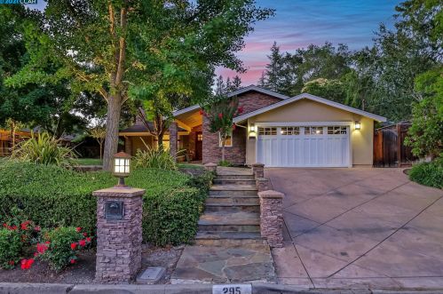 295 Gil Blas Rd, Danville, CA 94526-2815